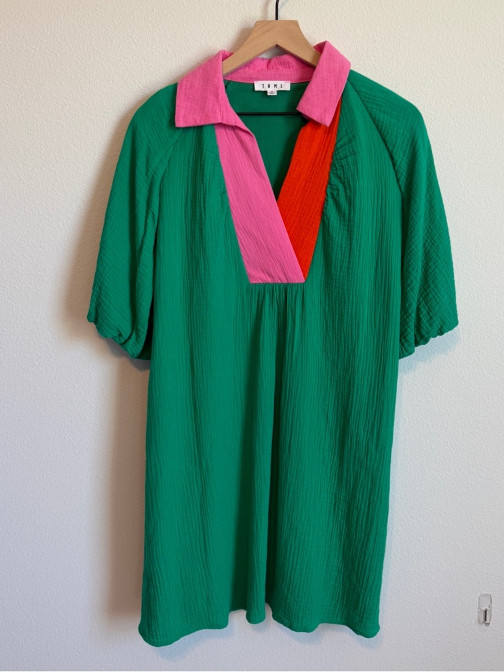 THML Green Contrast Collared V-Neck Puff Sleeve Dress - Picture 5 of 8
